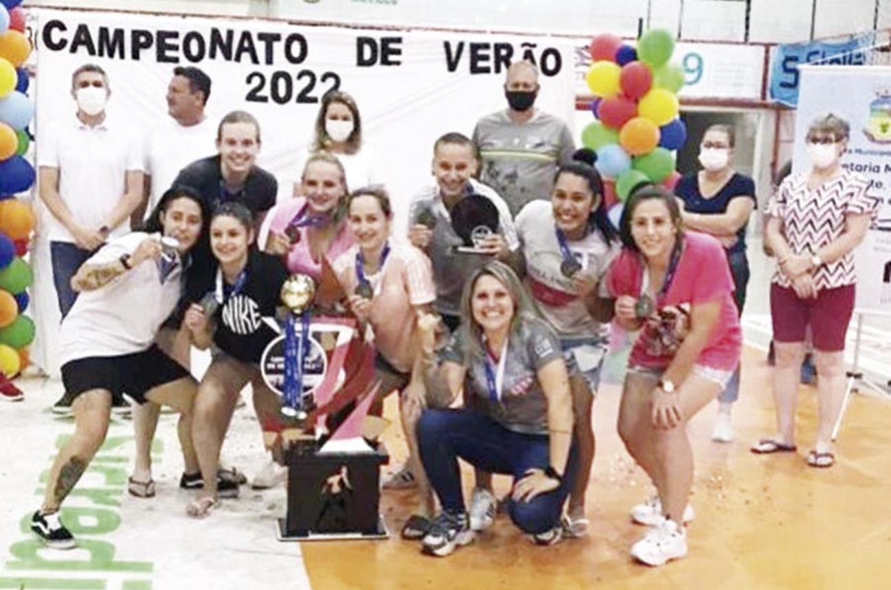 Equipe da ASE Futsal Feminino é campeã