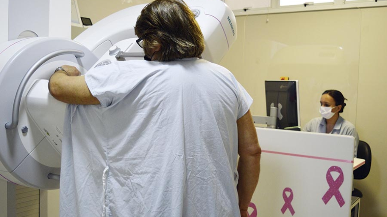 No mês de prevenção ao câncer de mama, Vida e Saúde alerta sobre importância da mamografia