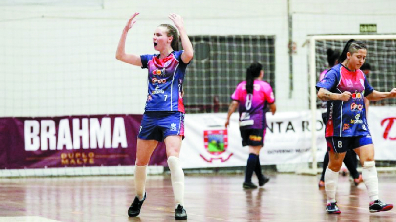 Cauane Dilli, a melhor atleta do Futsal Série Ouro em 2023